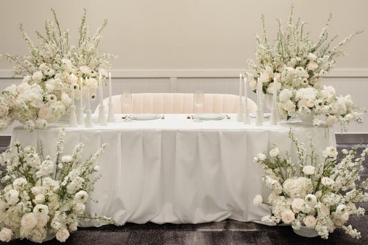 "White Garden" Sweetheart Table