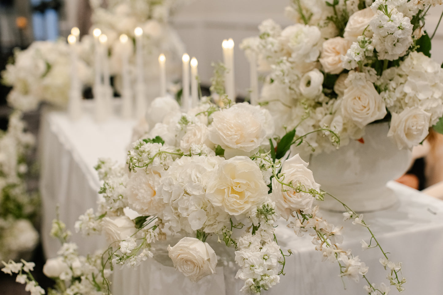 "White Garden" Sweetheart Table