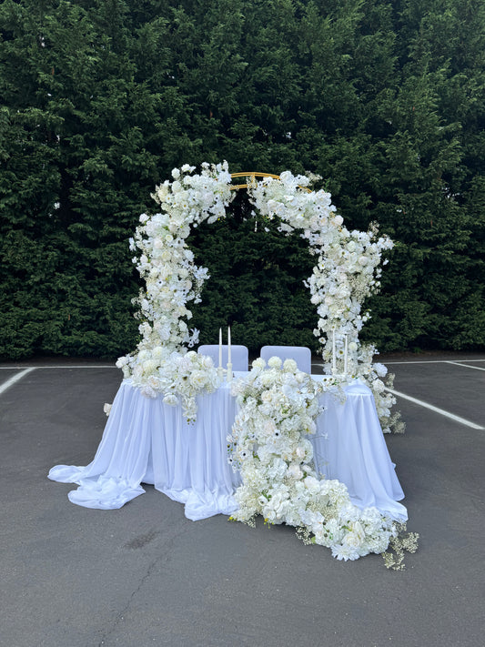 "Ivory Arch" Sweetheart Table